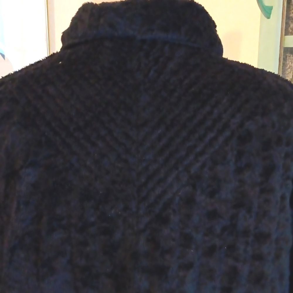 UBU...I'll be me Reversible Jacket - Picture 8 of 16